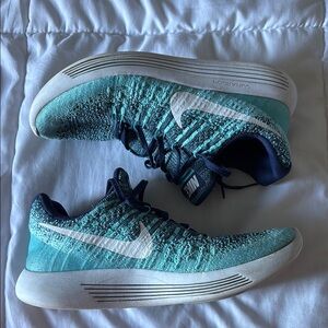 Nike Women's Lunarepic Flyknit 2, size 9